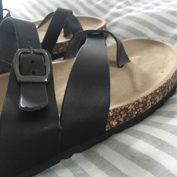 BOBBIE BROOKS | brand new black faux leather sandals - Picture 2 of 5